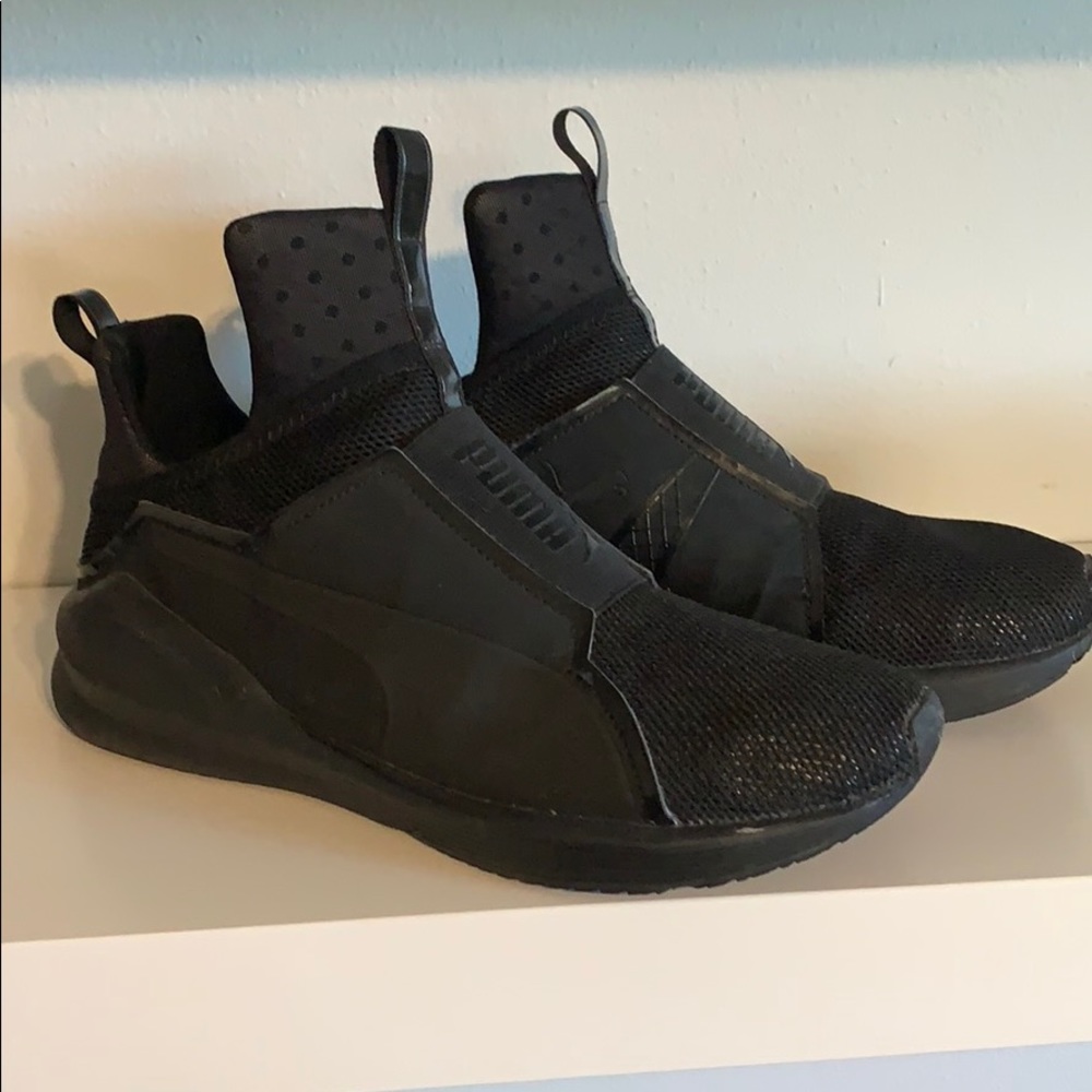 Puma Sneakers